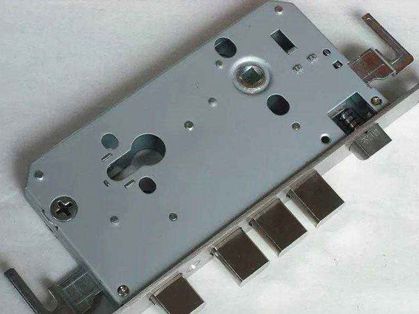 顺城24小时上门开锁公司